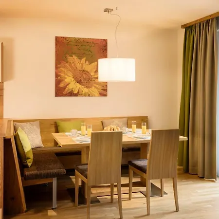 アパート Alpinlodges Matrei *